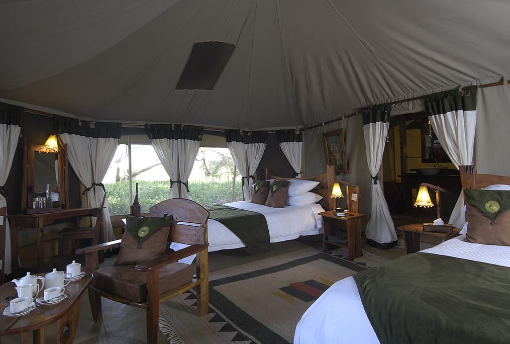 06-elephant-bedroom-camp-guest-tent-interior-1352309695