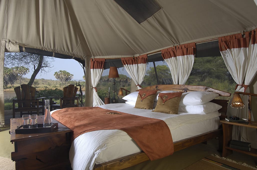 07-elephant-bedroom-camp-guest-tent-interior-2-1352309737