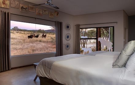 Namibi_Okonjima_Plains_Camp_View_room_440x278