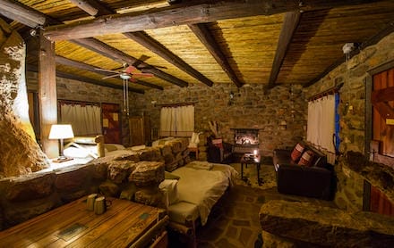 Namibia_Eagles_Nest_Chalets_lounge_440x278
