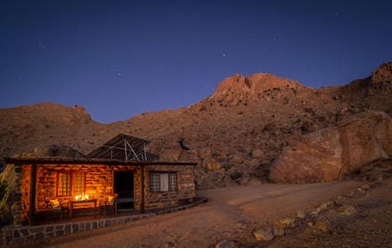 Namibia_Eagles_Nest_Chalets_night_440x278