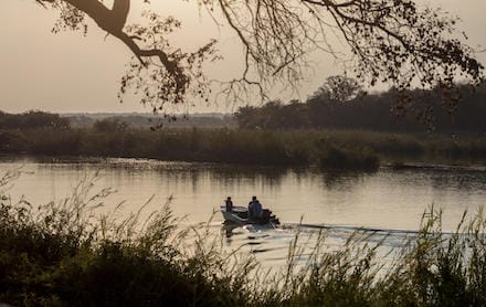 Namibia_Hakusembe_River_Lodge_boat2_440x278