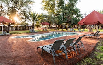 Namibia_Kalahari_anib_pool_440x278