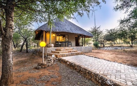 Namibia_Mushara_bungalow_exterior_440x278