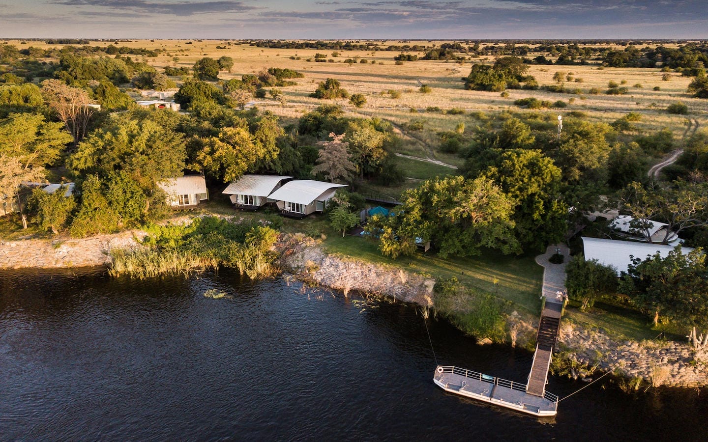 Namibia_Zambezi_Mubala_Lodge_exterior_1440x900