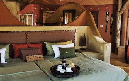 Namibia_okonjima_bush_suite_room2_440x278