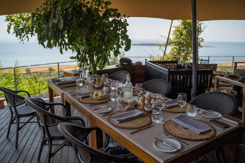 Zimbabwe_BumiHills_lunch_800x533