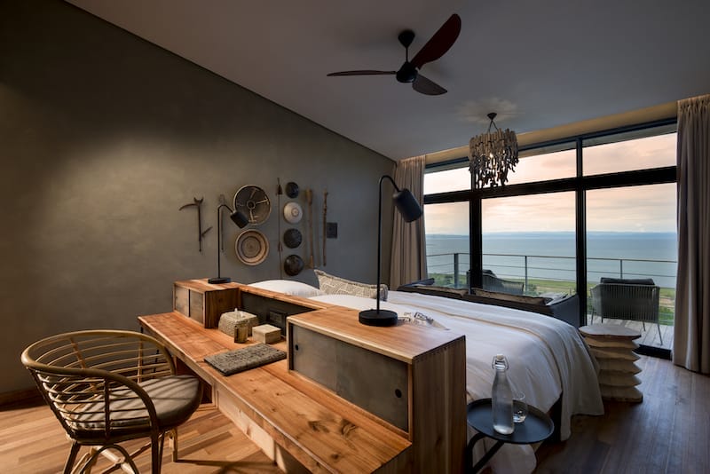 Zimbabwe_BumiHills_luxuryroomview_800x534