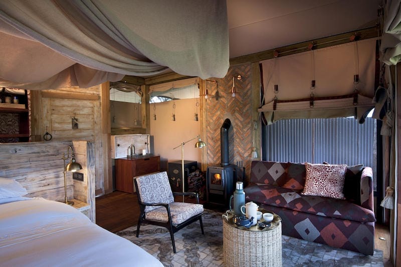 Zimbabwe_Somalisa-Camp_tentinterior_800x533