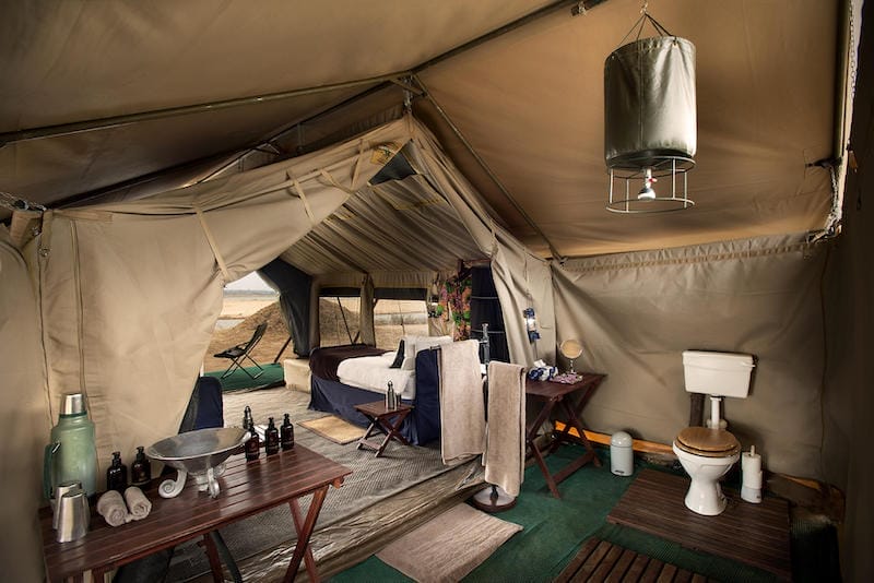 Zimbabwe_Zambezi_Expeditions_tentinside_800x534