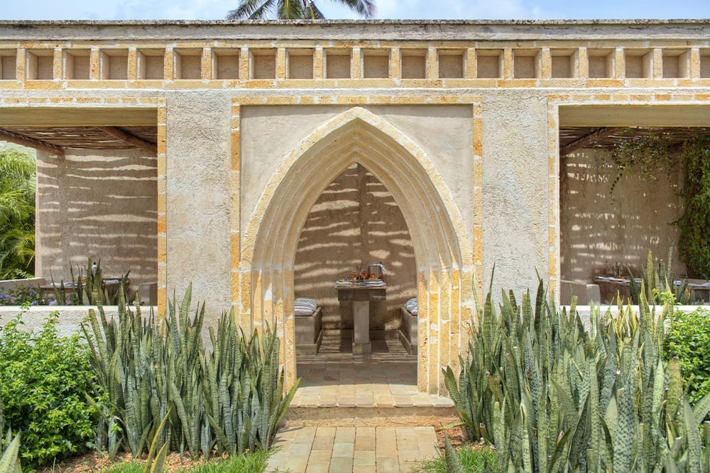 gallery - hemingways