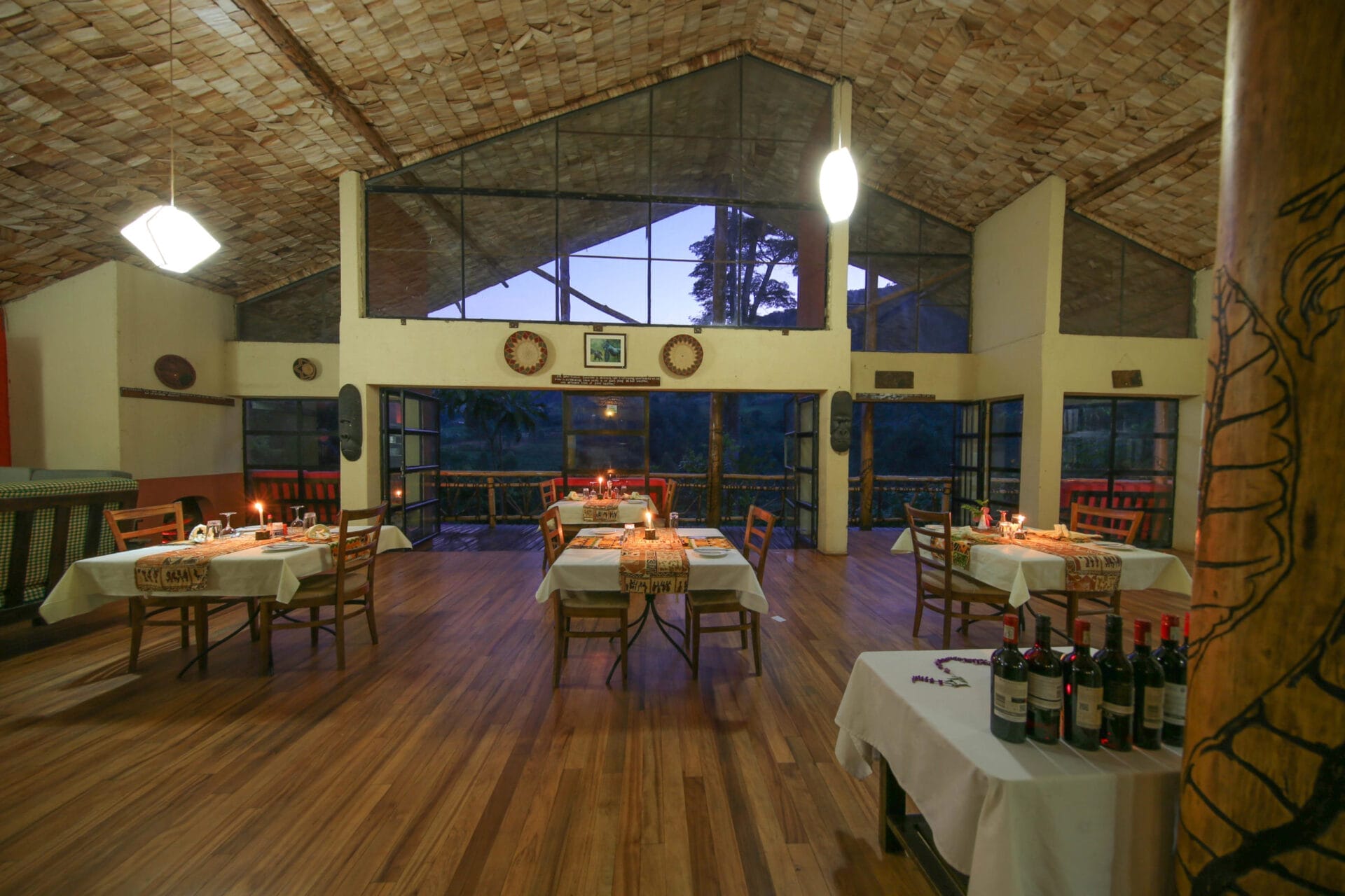 restaurant_-_ready_for_dinner-scaled