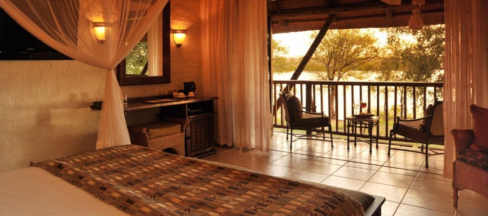 safpar-livingstone-accommodation-david-livingstone-safari-lodge-standard-room