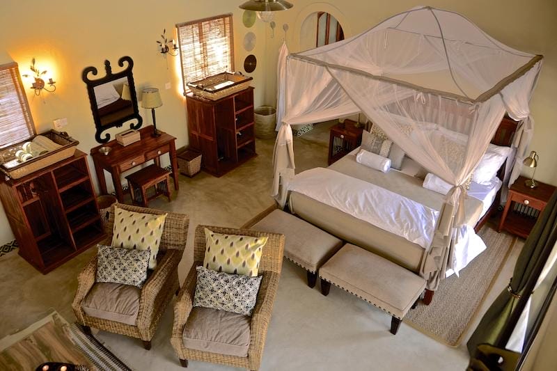 zimbabwe_camelthorn_dblroom_800x533
