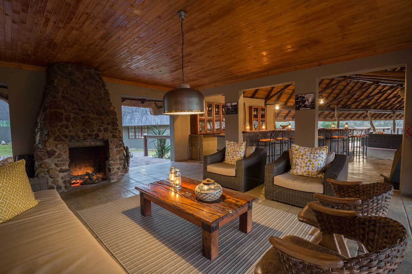 lodge lounge area