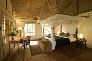 lodge luxury bedroom
