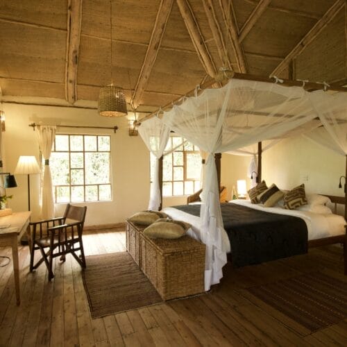 lodge luxury bedroom