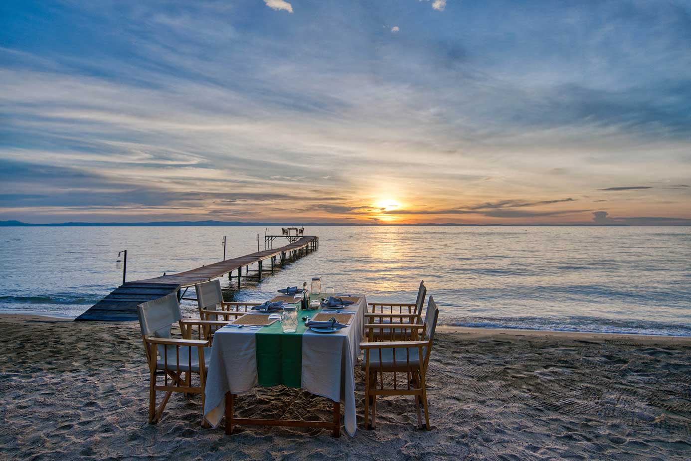Beach Dining Kungwe Beach Lodge