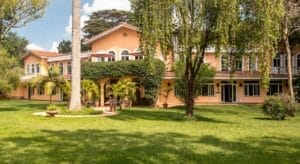 House of Waine Hotel