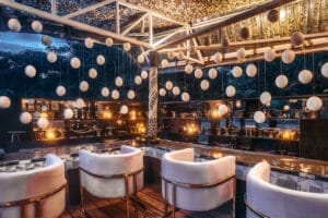 Hemingways Eden Deck bar