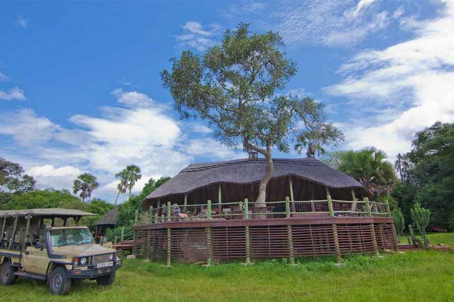 Katuma Bush Lodge Exterior