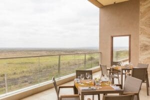 EMARA Ole Sereni Hotel Dining