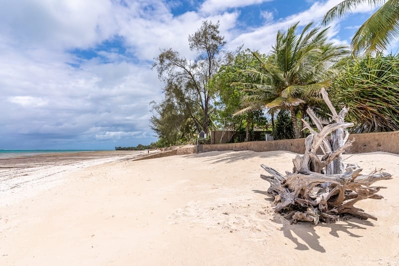 Cocokinondo Beach
