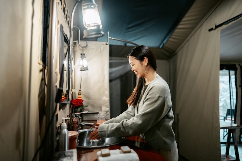 Nairobi Tented Camp - Guest Tent Bathroom - photo credit Céline and Sacha